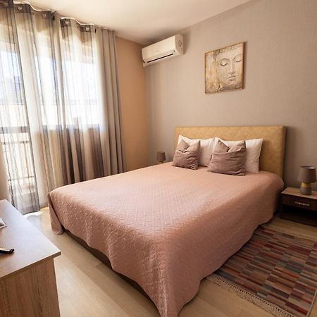 Central Point Apartments Русе Екстер'єр фото