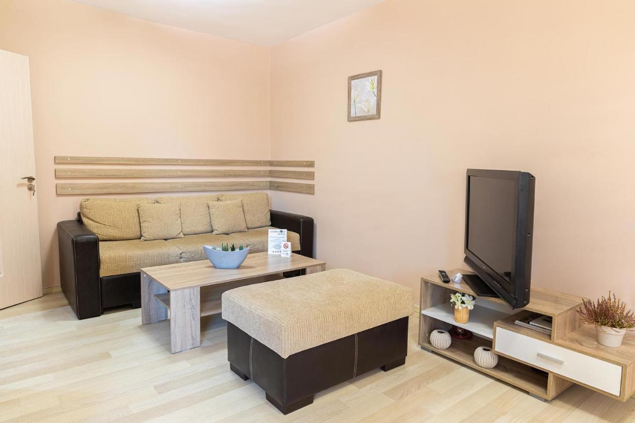 Central Point Apartments Русе Екстер'єр фото