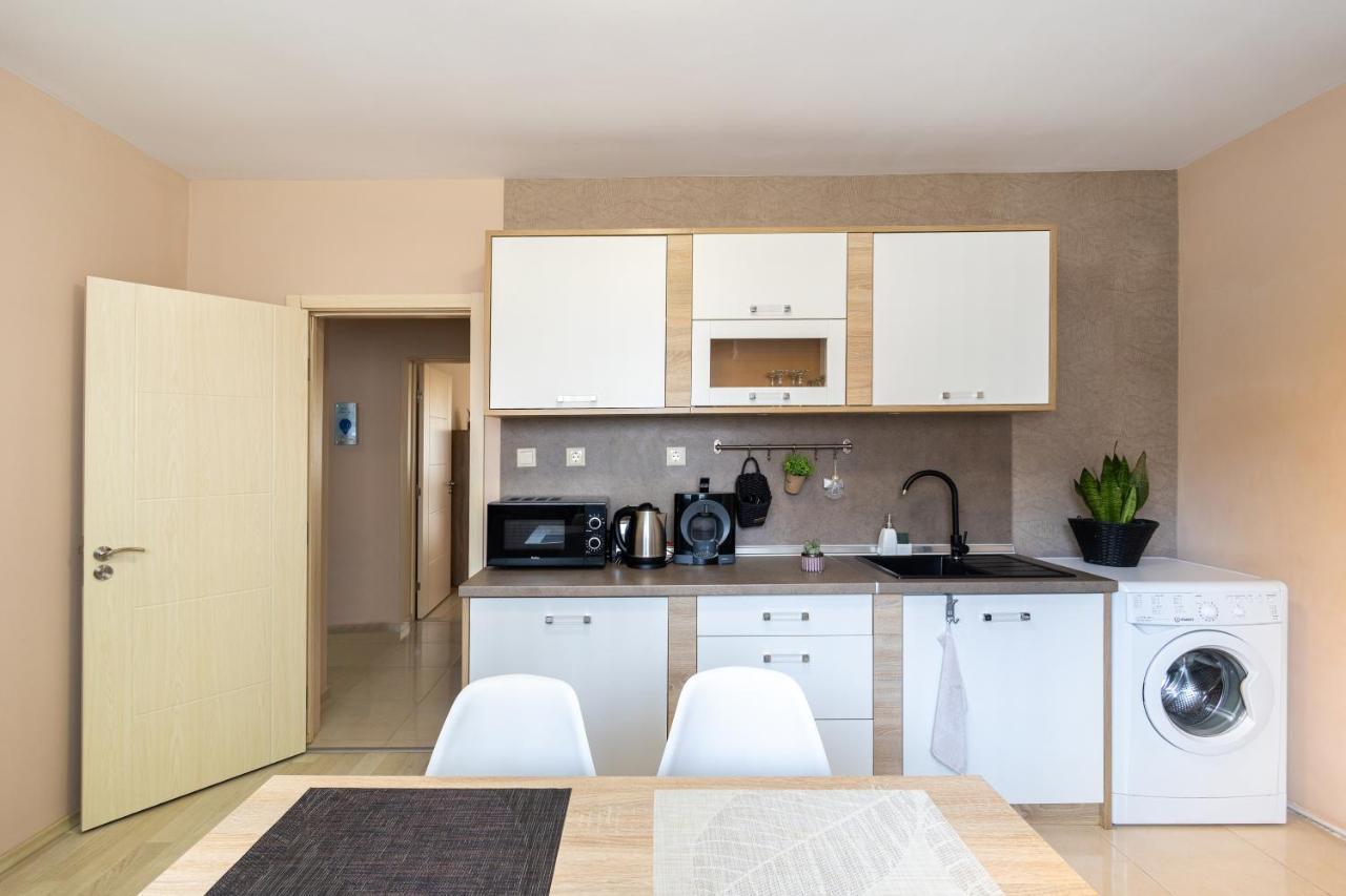 Central Point Apartments Русе Екстер'єр фото